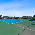 Almas - Heated Pool, Sauna, Gym And Tennis Court